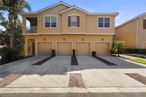 3671 Parkridge Cir #8-201, Sarasota, FL 34243