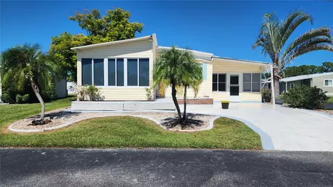 15 N Botany Bay Cir, Englewood, FL 34223