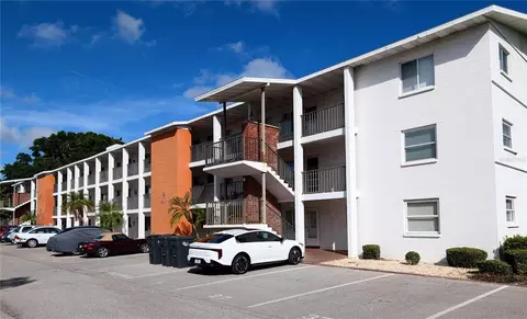 2303 Sunset Dr #H7, Bradenton, FL 34207