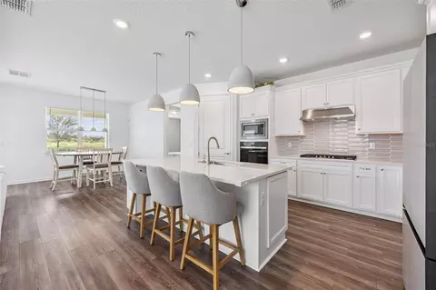 Kitchen - 11237 Rolling Fork Trl, Parrish, FL 34219 photo 2 of 4