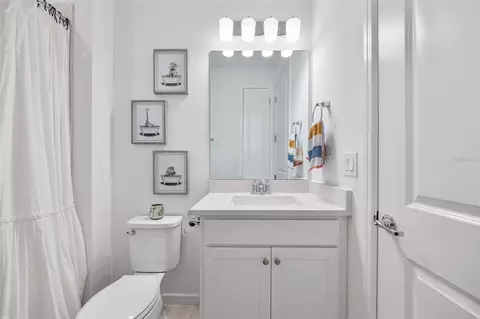 Bath - 11237 Rolling Fork Trl, Parrish, FL 34219 photo 5 of 5