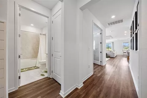 Entry Way - 11237 Rolling Fork Trl, Parrish, FL 34219 photo 2 of 4