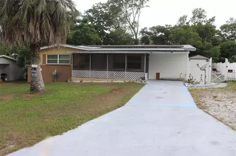 16 S Harrison St, Beverly Hills, FL 34465