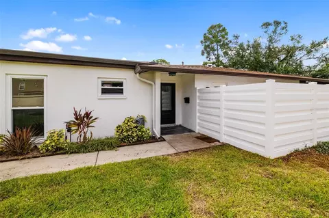 3500 N Village Ct #221, Sarasota, FL 34231