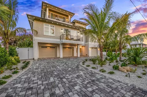 401 77th St, Holmes Beach, FL 34217