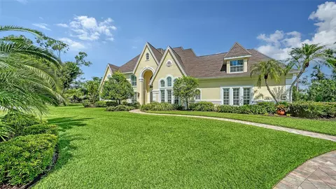 7401 Hemlock Ln, Sarasota, FL 34241