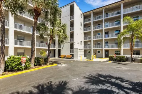 3118 Lake Bayshore Dr #O216, Bradenton, FL 34205