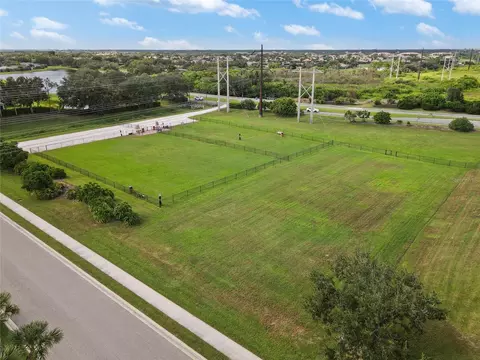 View/Area - 8746 Stone Harbour Loop, Bradenton, FL 34212 photo 11 of 20