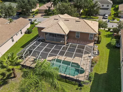 View/Area - 8746 Stone Harbour Loop, Bradenton, FL 34212 photo 2 of 20