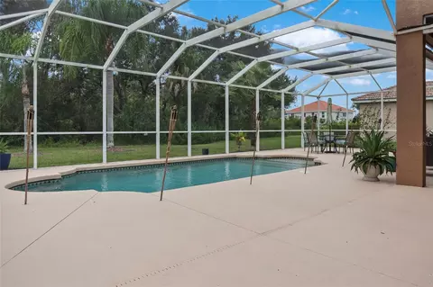 Exterior - 8746 Stone Harbour Loop, Bradenton, FL 34212 photo 10 of 12