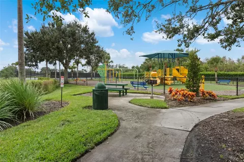 View/Area - 8746 Stone Harbour Loop, Bradenton, FL 34212 photo 18 of 20