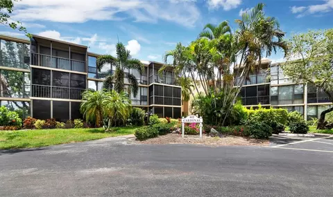 612 Bird Bay Dr S #110, Venice, FL 34285