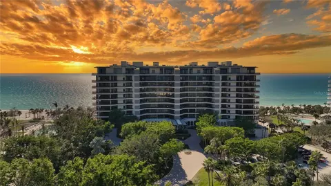 435 L Ambiance Dr #L807, Longboat Key, FL 34228