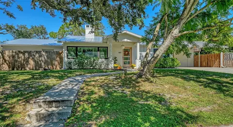 887 Patterson Dr, Sarasota, FL 34234