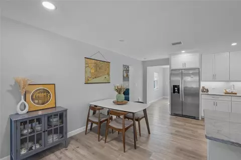Dining - 744 Guild Dr, Venice, FL 34285 photo 1 of 1