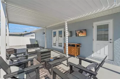 Exterior - 744 Guild Dr, Venice, FL 34285 photo 2 of 7
