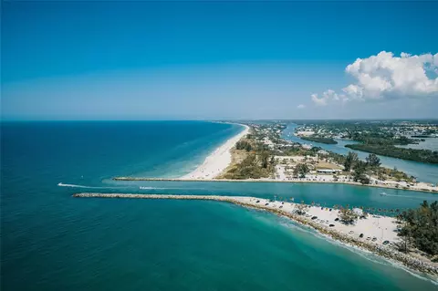 View/Area - 744 Guild Dr, Venice, FL 34285 photo 2 of 3