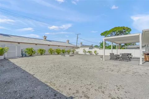 Exterior - 744 Guild Dr, Venice, FL 34285 photo 4 of 7
