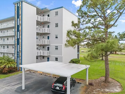 3880 Ironwood Ln #208E, Bradenton, FL 34209