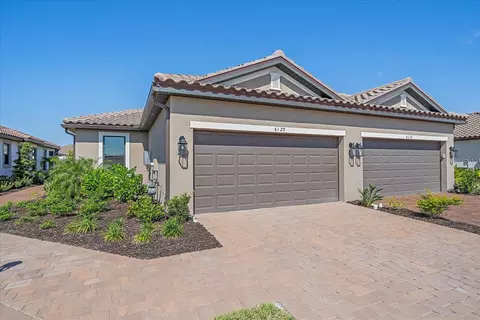 6120 Plateau Ct, Bradenton, FL 34203