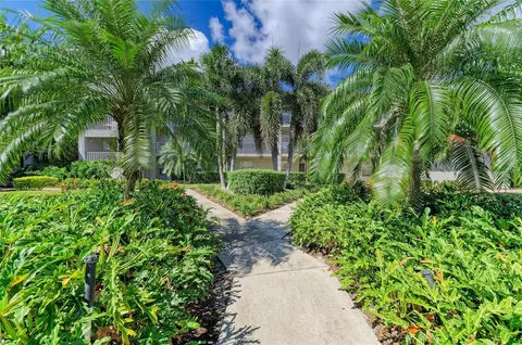 9320 Clubside Cir #2104, Sarasota, FL 34238