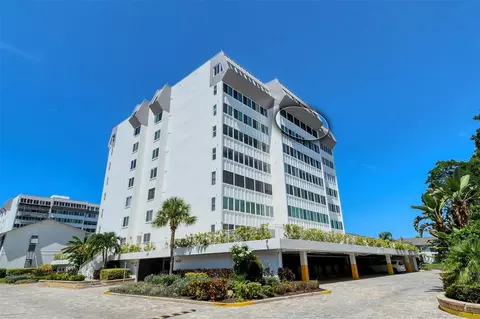 1125 W Peppertree Dr #706, Sarasota, FL 34242