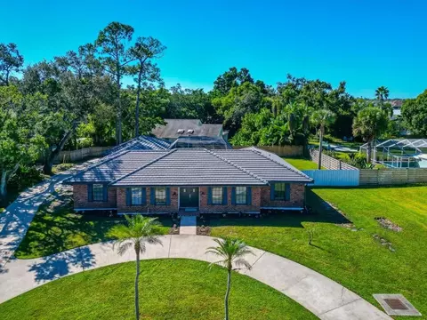 1861 Riviera Cir, Sarasota, FL 34232