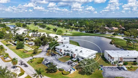 7251 W Country Club Dr N #225, Sarasota, FL 34243