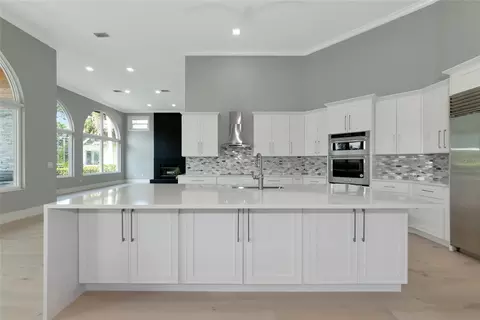 Kitchen - 600 Eagle Watch Ln, Osprey, FL 34229 photo 3 of 9