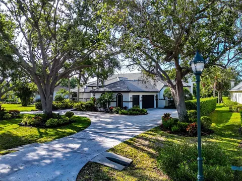 Exterior - 600 Eagle Watch Ln, Osprey, FL 34229 photo 14 of 18