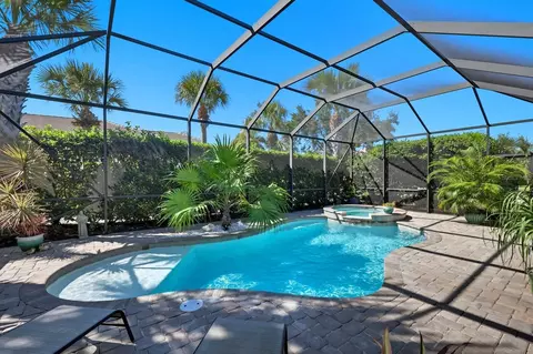 1250 Tidewater Ct, Bradenton, FL 34208
