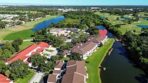1400 Water View Dr W #202, Largo, FL 33771