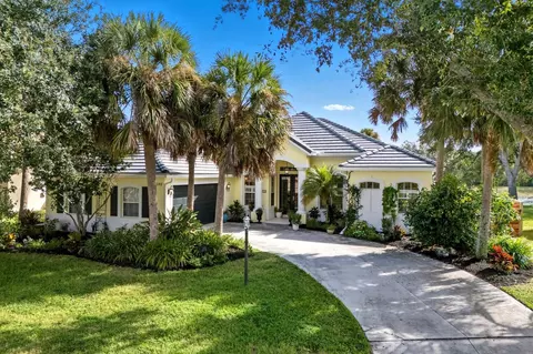 392 Park Trace Blvd, Osprey, FL 34229