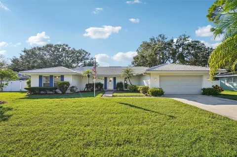 8864 15th Way N, Saint Petersburg, FL 33702