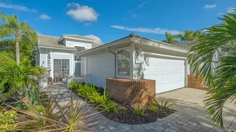 7742 Whitebridge Gln, University Park, FL 34201