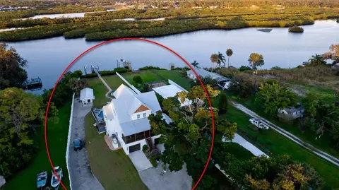 2111 51st Blvd E, Bradenton, FL 34208