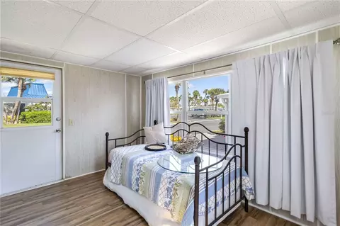 104 Via Veneto, Venice, FL 34285 photo 12