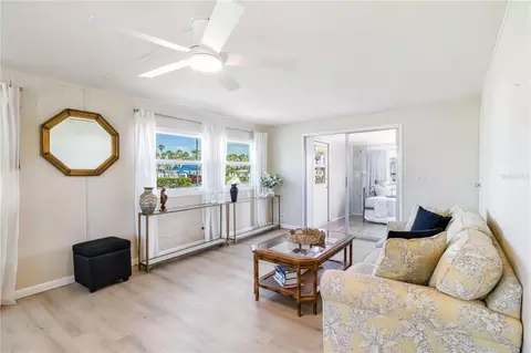 104 Via Veneto, Venice, FL 34285 photo 6