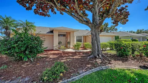 4487 Diamond Cir E, Sarasota, FL 34233