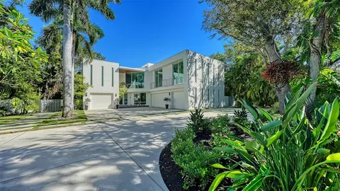 251 Cedar Park Cir, Sarasota, FL 34242