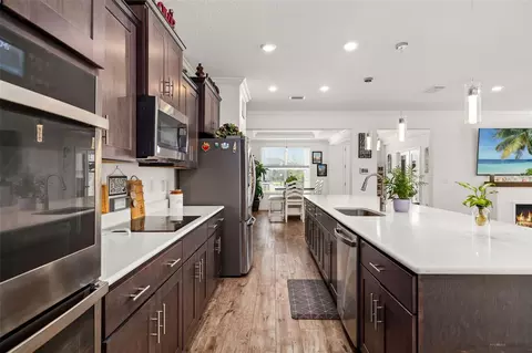 Kitchen - 1811 151st Ter E, Parrish, FL 34219 photo 4 of 6