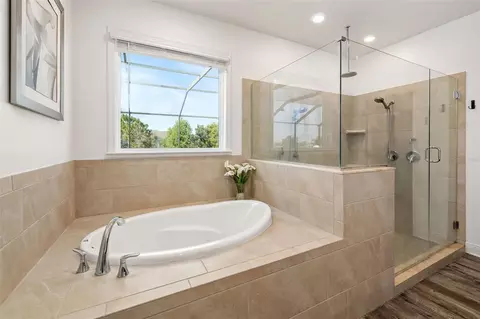 Bath - 1811 151st Ter E, Parrish, FL 34219 photo 1 of 7