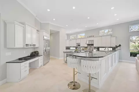 Kitchen - 854 Macewen Dr, Osprey, FL 34229 photo 1 of 8