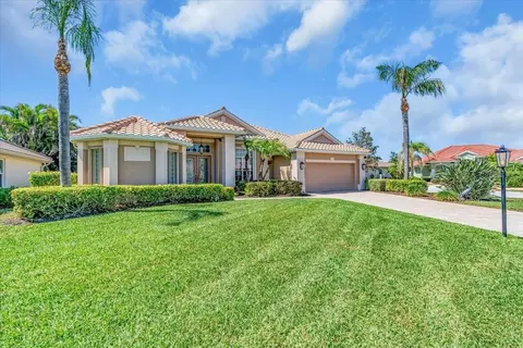 5077 Seagrass Dr, Venice, FL 34293