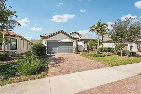 Exterior - 17148 Hampton Falls Ter, Bradenton, FL 34202 photo 4 of 13