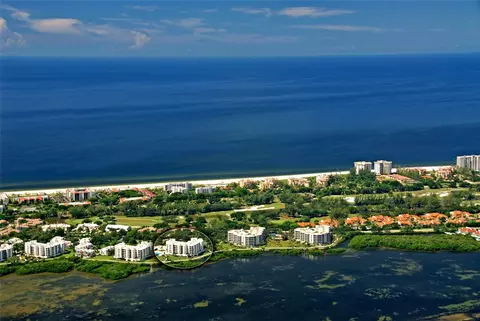 2020 Harbourside Dr #432, Longboat Key, FL 34228