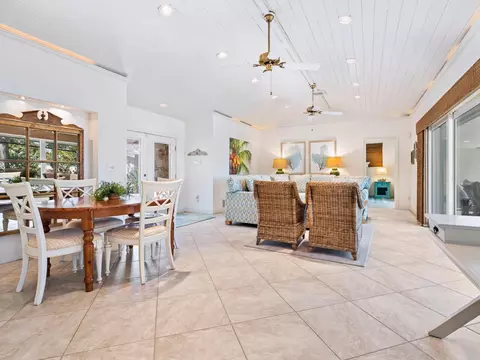 Dining - 18 N Casey Key Rd, Osprey, FL 34229 photo 1 of 1