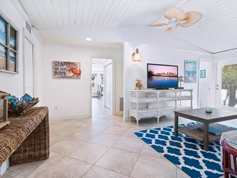 Living - 18 N Casey Key Rd, Osprey, FL 34229 photo 5 of 5