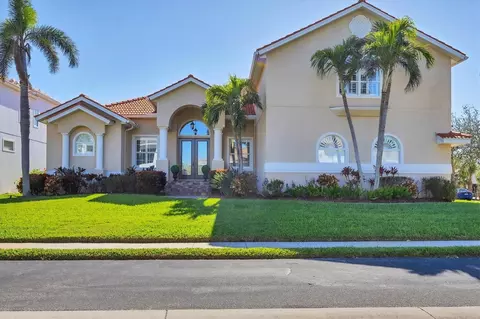 12622 Safe Harbour Dr, Cortez, FL 34215