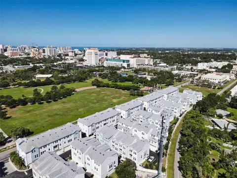 2467 Mangum Ct, Sarasota, FL 34237